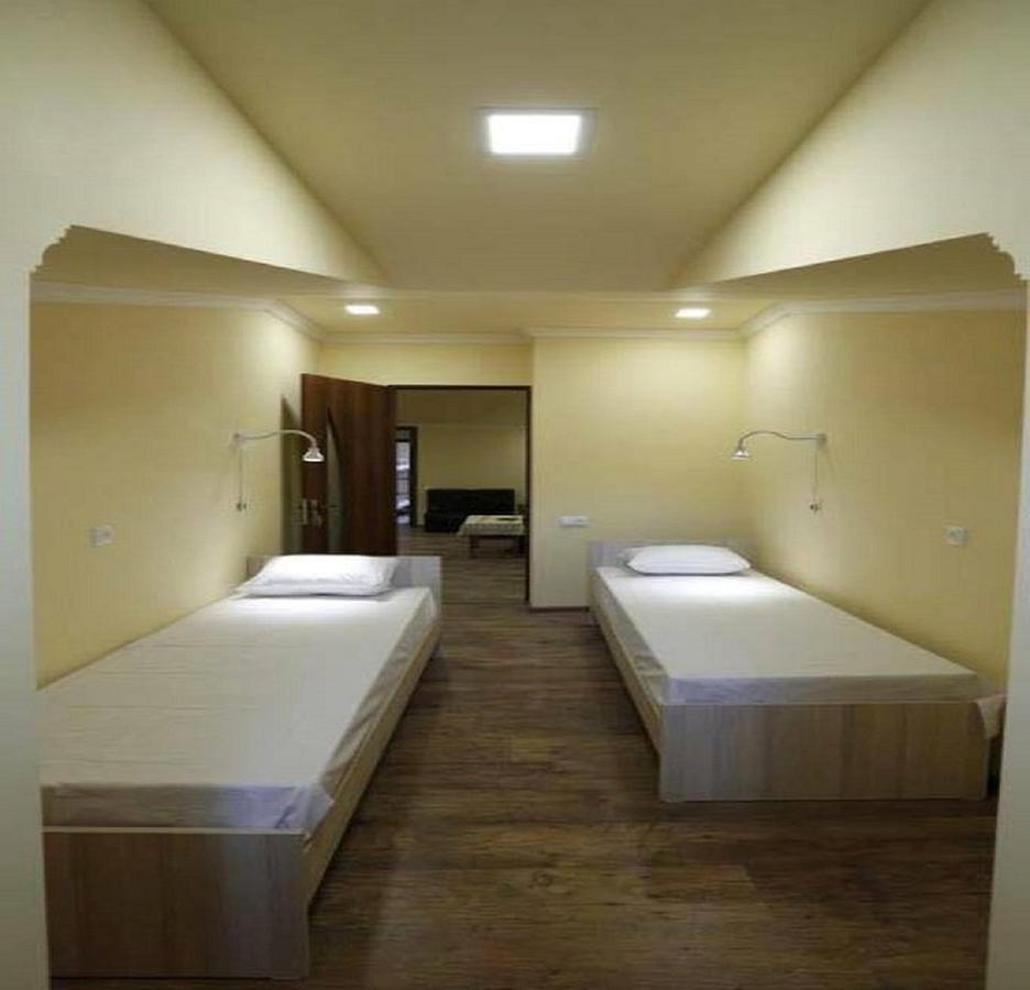 Your Hostel Jerevan Eksteriør bilde