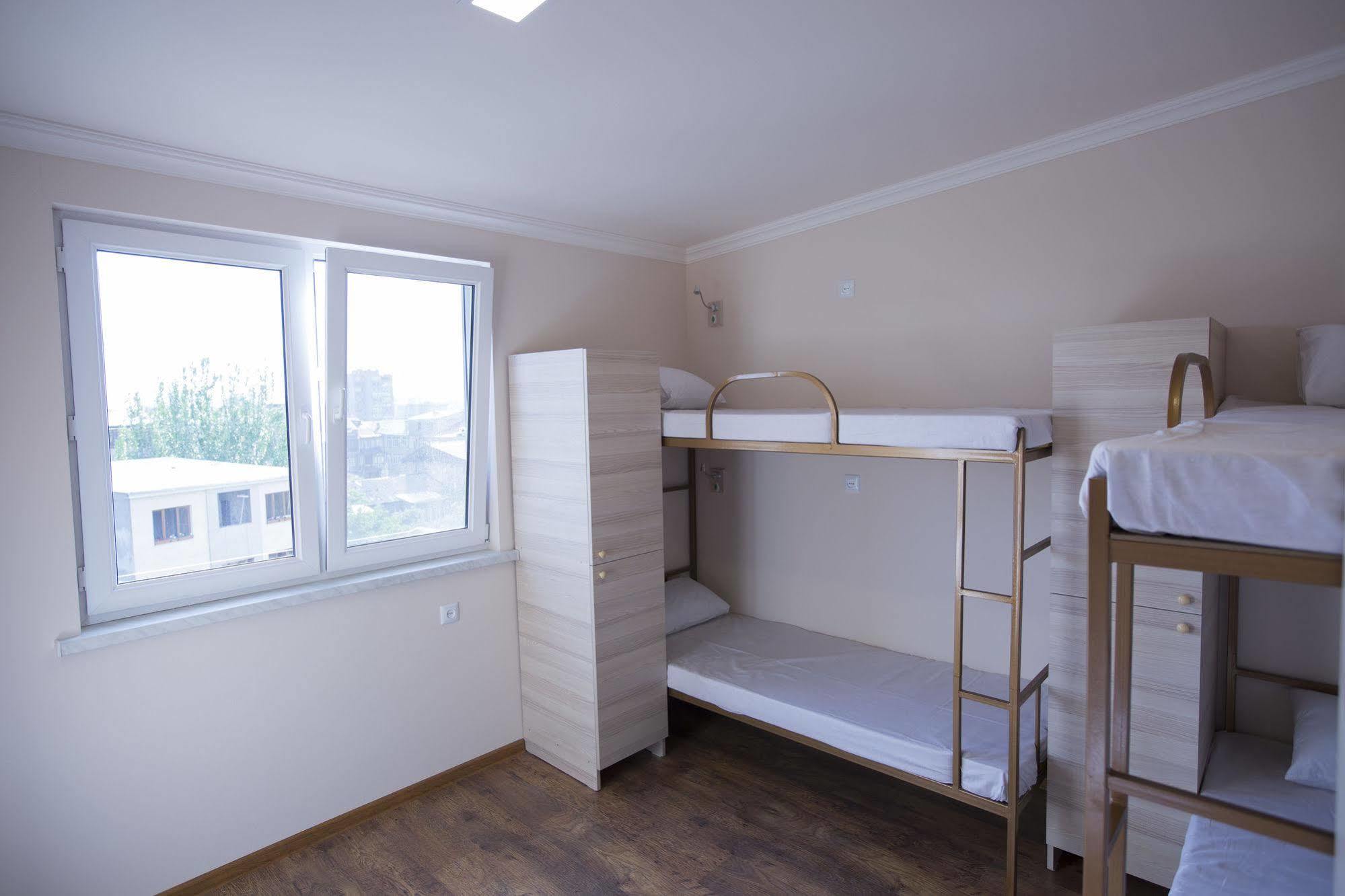 Your Hostel Jerevan Eksteriør bilde
