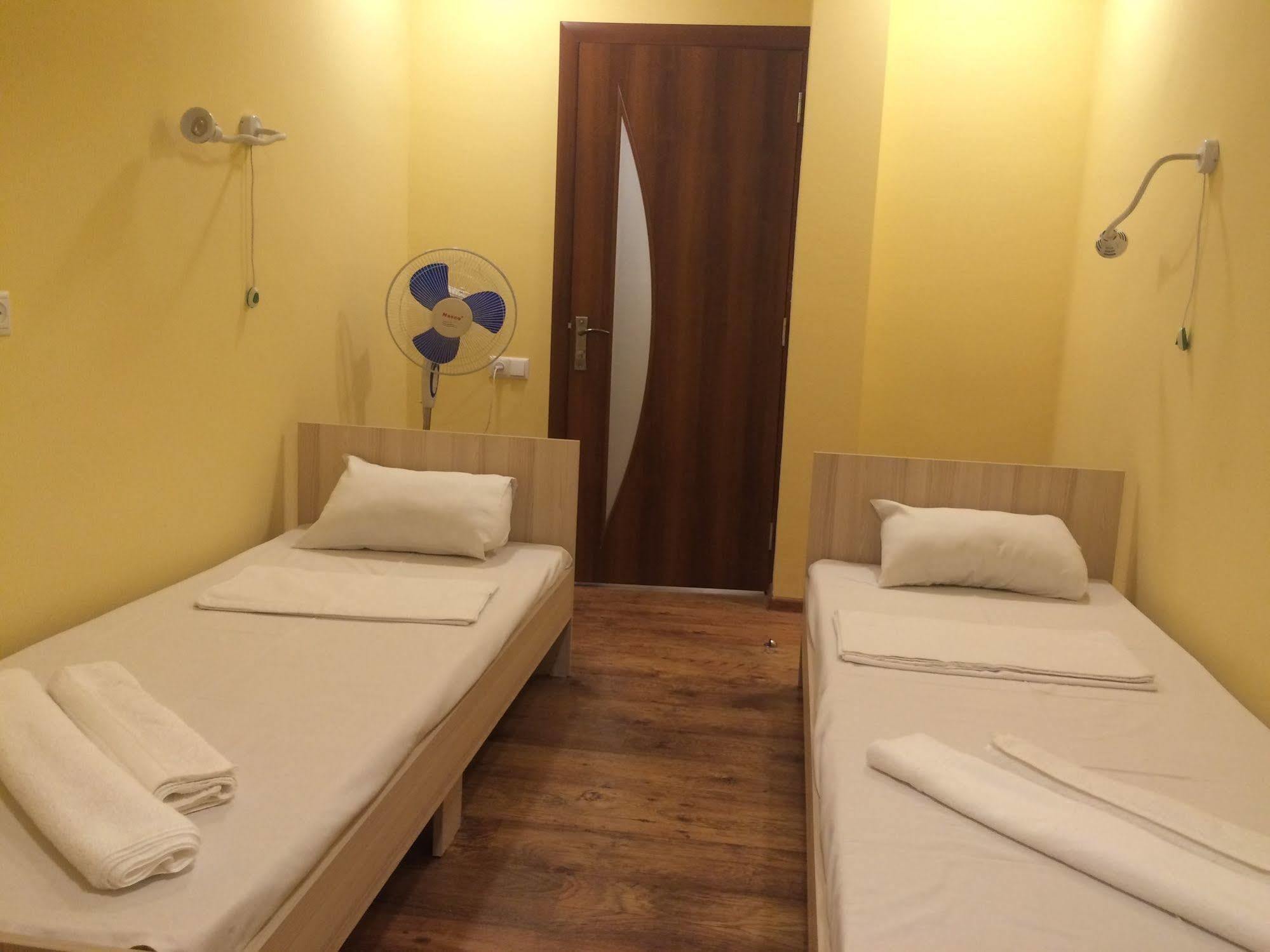Your Hostel Jerevan Eksteriør bilde