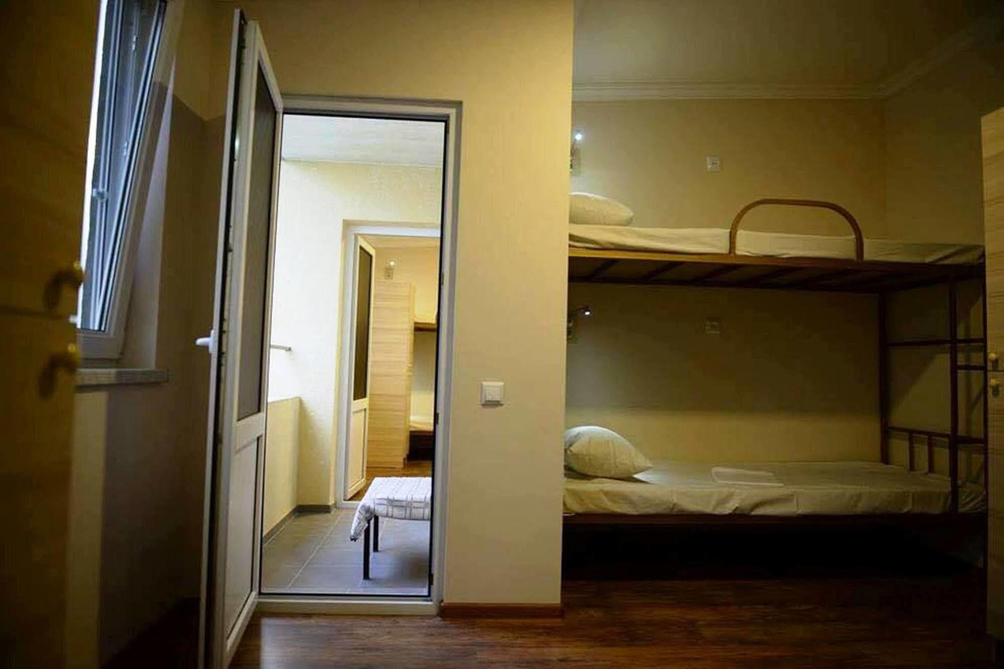 Your Hostel Jerevan Eksteriør bilde